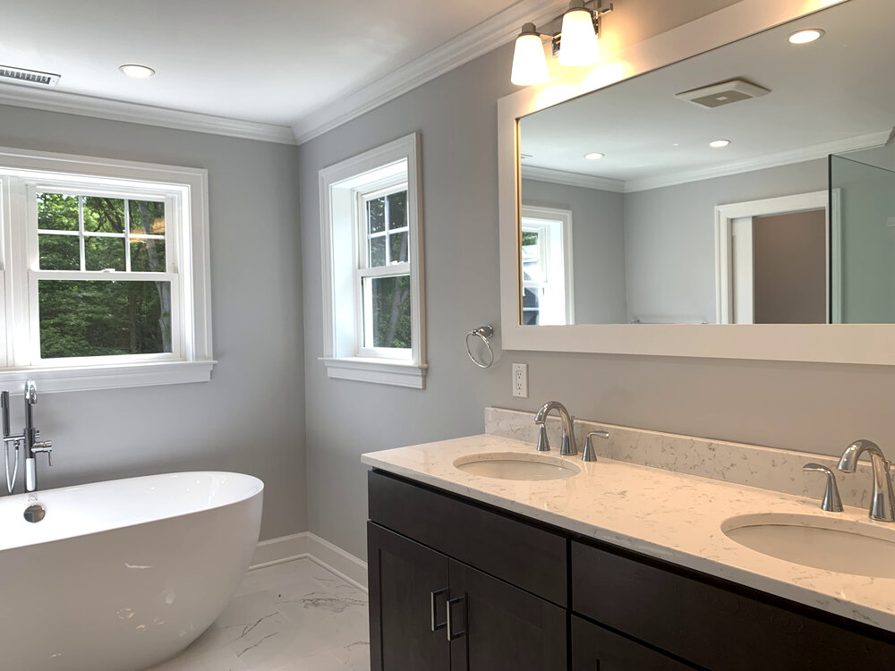 Thomas Sturges Construction modular home bathroom.